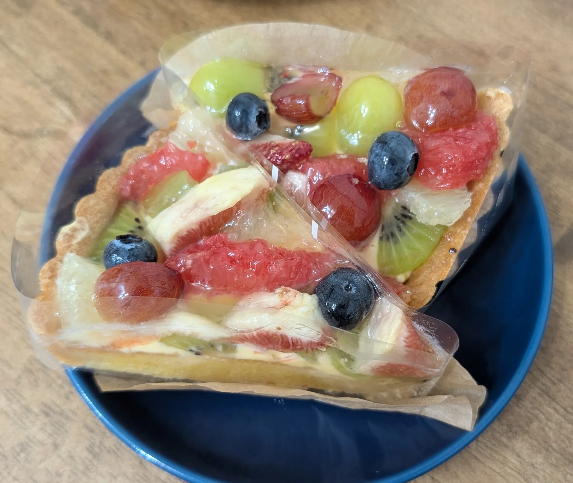 念願のフルーツタルト🍓